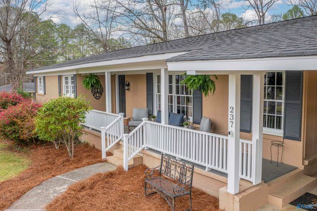 237 Brookhaven Drive, Gadsden, AL 35901