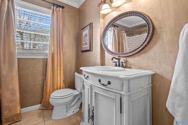 237 Brookhaven Drive, Gadsden, AL 35901