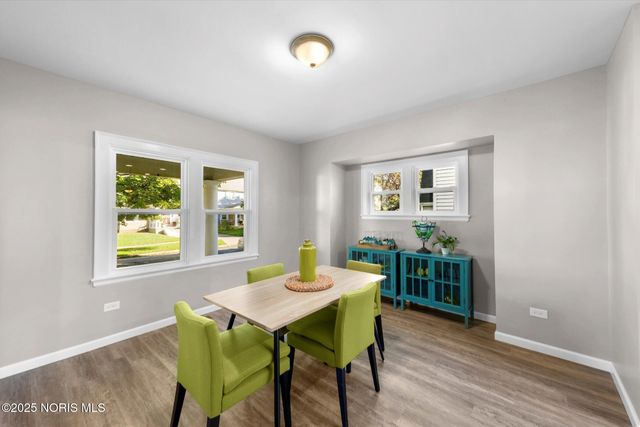 2447 Portsmouth Avenue, Toledo, OH 43613