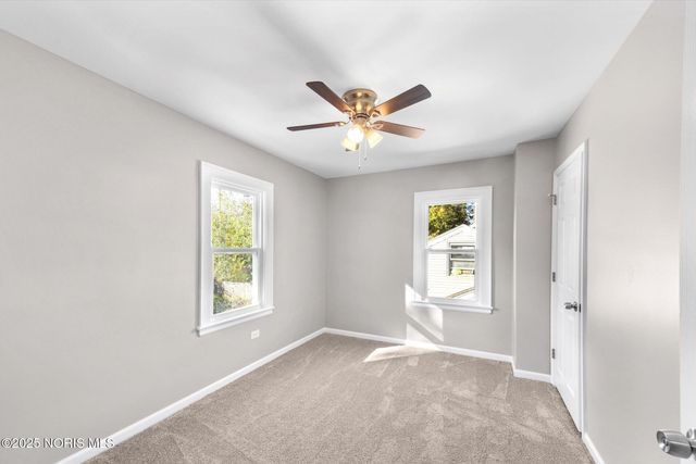 2447 Portsmouth Avenue, Toledo, OH 43613