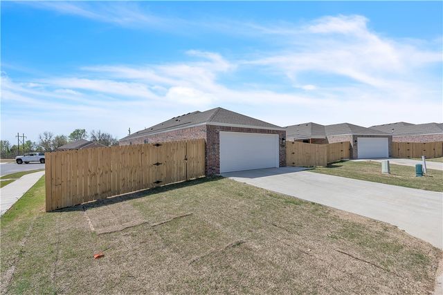 3229 Wolf Creek Street, Springdale, AR 72764
