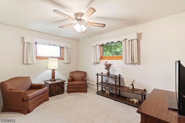 35 Hillside Ave, Netcong Boro, NJ 07857