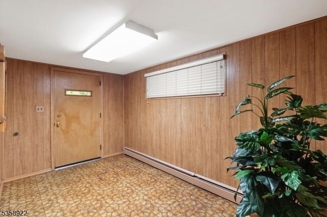 35 Hillside Ave, Netcong Boro, NJ 07857