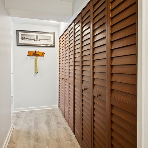 2909 N Sheridan Road 1001, Chicago, IL 60657