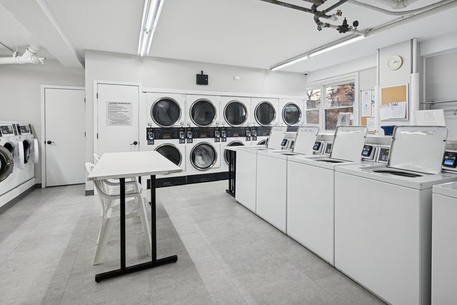 2909 N Sheridan Road 1001, Chicago, IL 60657