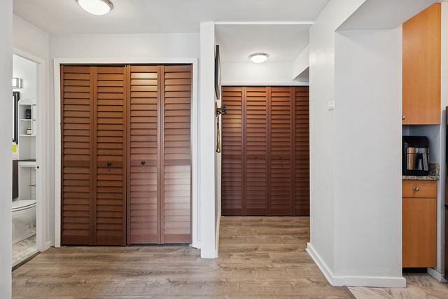 2909 N Sheridan Road 1001, Chicago, IL 60657