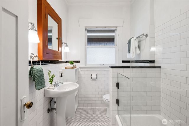 1113 NE Ravenna Blvd, Seattle, WA 98105