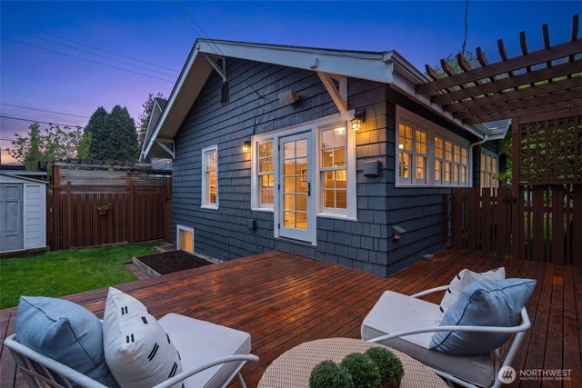 1113 NE Ravenna Blvd, Seattle, WA 98105