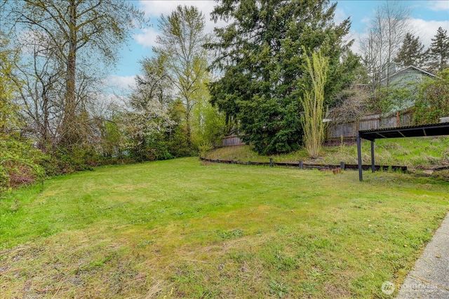 1214 Hemlock Street, Milton, WA 98354