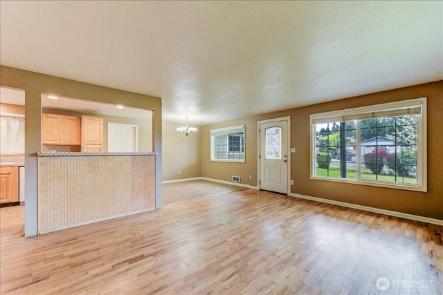 1214 Hemlock Street, Milton, WA 98354