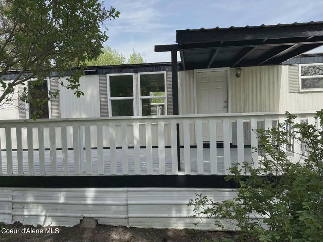 8852 W Meadow Brook CIR, Rathdrum, ID 83858