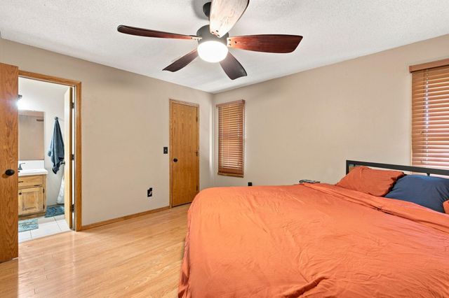 1817 N Shefford Cir, Wichita, KS 67212