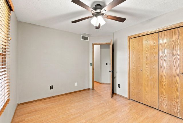 1817 N Shefford Cir, Wichita, KS 67212