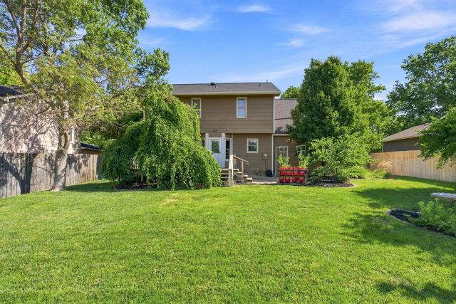 1817 N Shefford Cir, Wichita, KS 67212