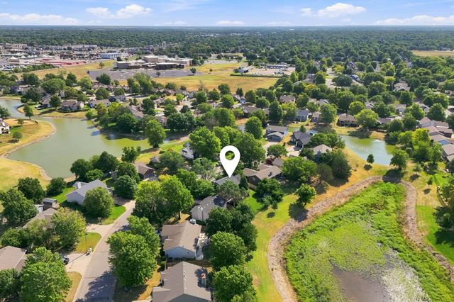 1817 N Shefford Cir, Wichita, KS 67212
