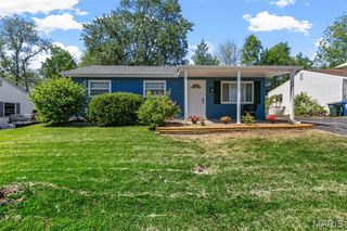 2221 Summit Drive, Arnold, MO 63010