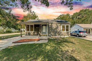801 N Custer St, Wichita, KS 67203