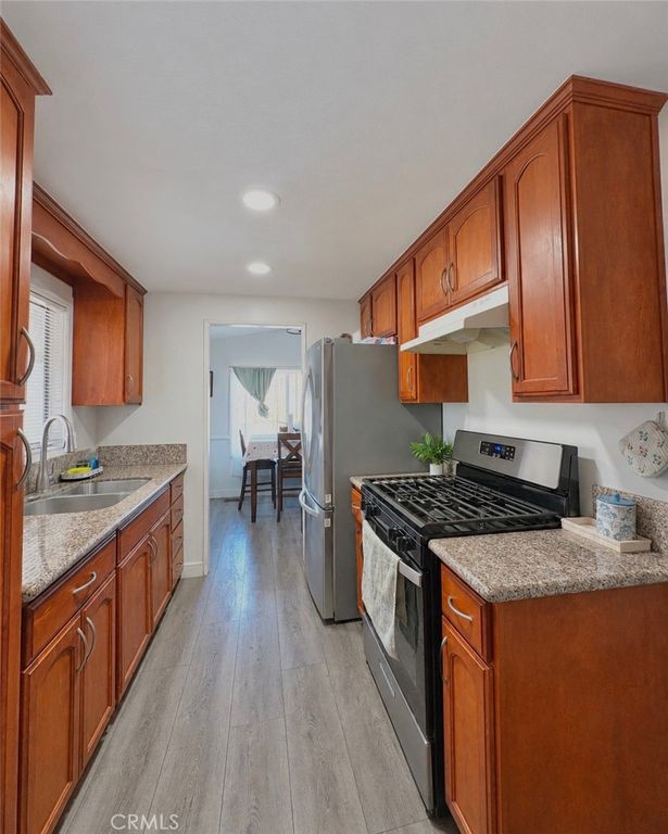 7887 Lampson Avenue 16, Garden Grove, CA 92841 — photo 3