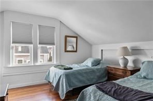 14 Dearborn Street, Newport, RI 02840