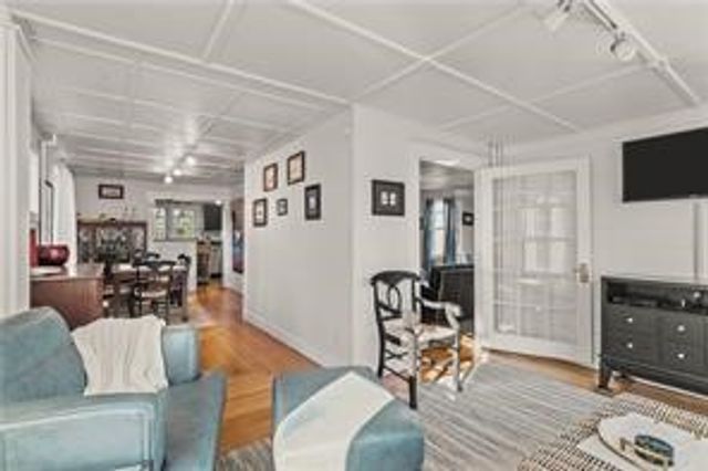 14 Dearborn Street, Newport, RI 02840