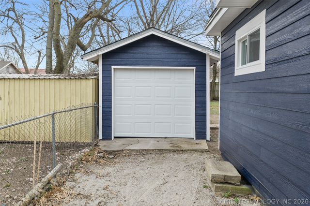 116 11th Avenue NW, Ardmore, OK 73401