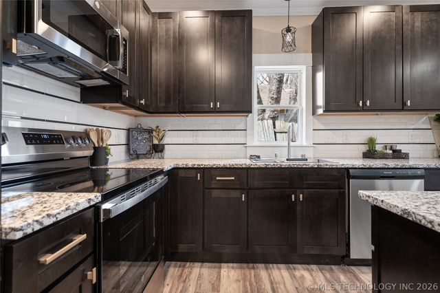 116 11th Avenue NW, Ardmore, OK 73401