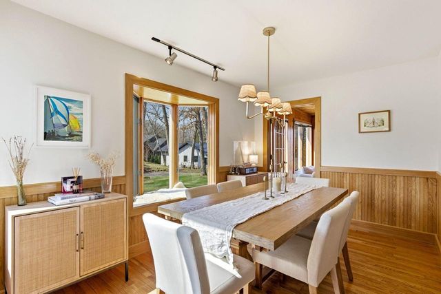 926 Sauganash DRIVE, Fontana, WI 53125