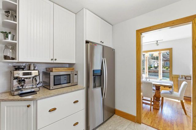 926 Sauganash DRIVE, Fontana, WI 53125