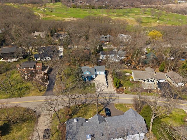 926 Sauganash DRIVE, Fontana, WI 53125