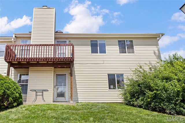 1927 Bennington Common Drive, St Louis, MO 63146