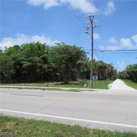14901 Stringfellow RD, Bokeelia, FL 33922