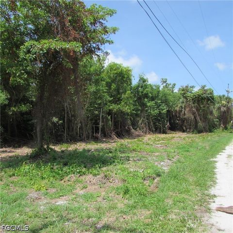 14901 Stringfellow RD, Bokeelia, FL 33922