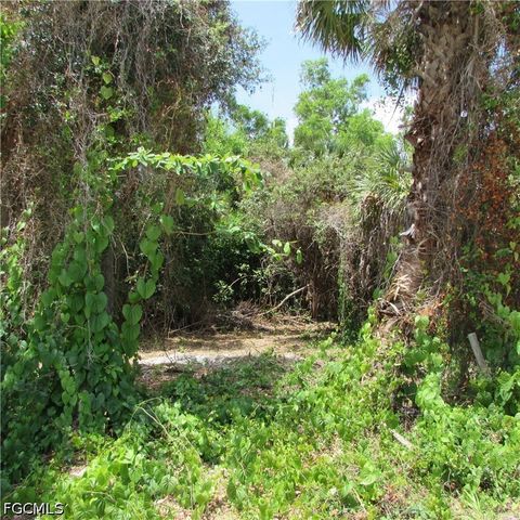 14901 Stringfellow RD, Bokeelia, FL 33922