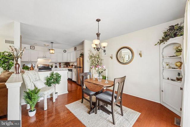 348 BLUESTONE CT, Collegeville, PA 19426