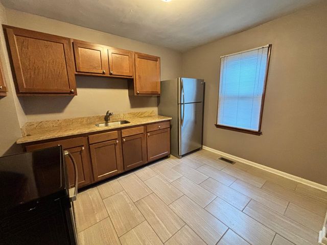 344 E Mithoff Street, Columbus, OH 43206