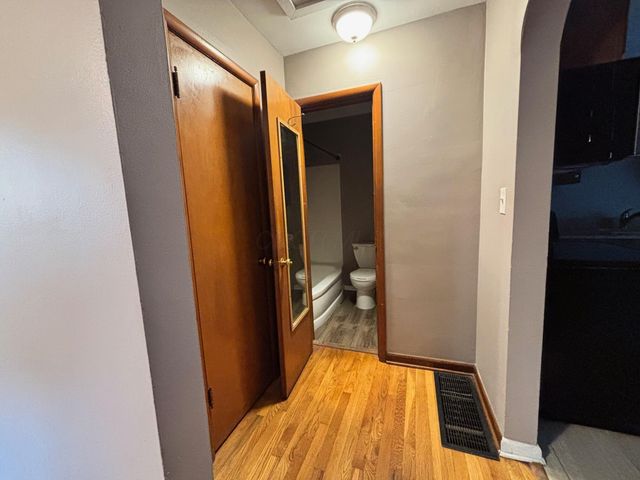 344 E Mithoff Street, Columbus, OH 43206