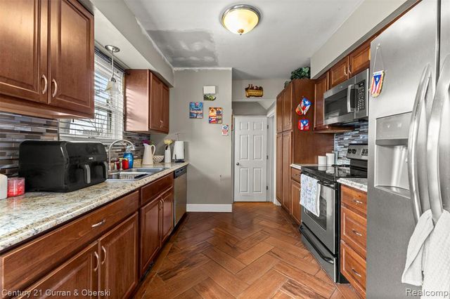 4306 Elizabeth Street, Wayne, MI 48184