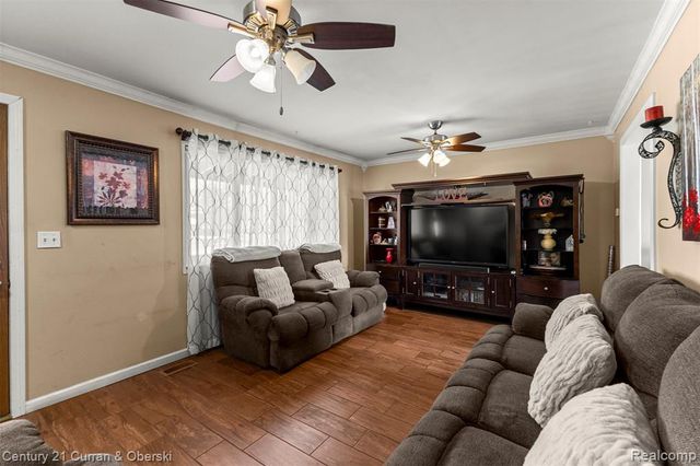 4306 Elizabeth Street, Wayne, MI 48184