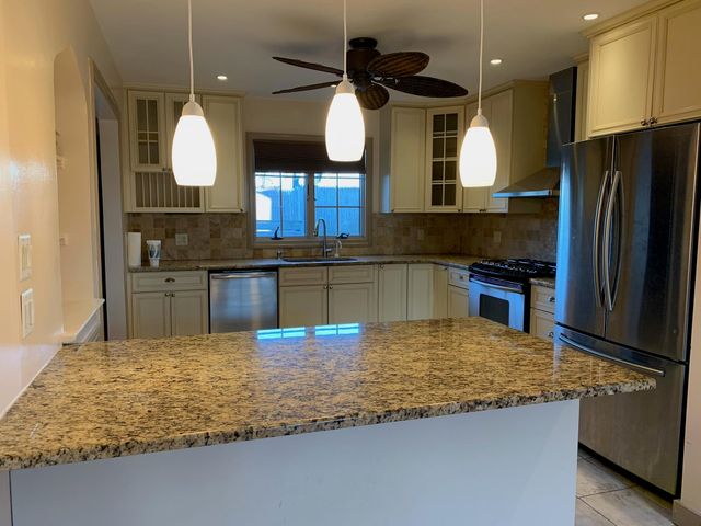 281 Kilburn Road S, Garden City South, NY 11530