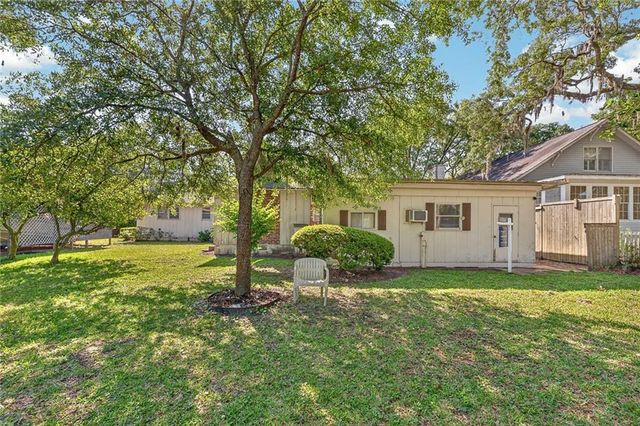 629 Neptune Way, St. Simons Island, GA 31522