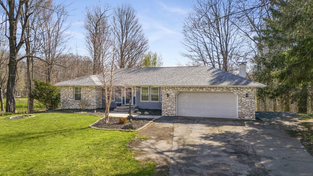 167 N Woodland Drive, La Porte, IN 46350