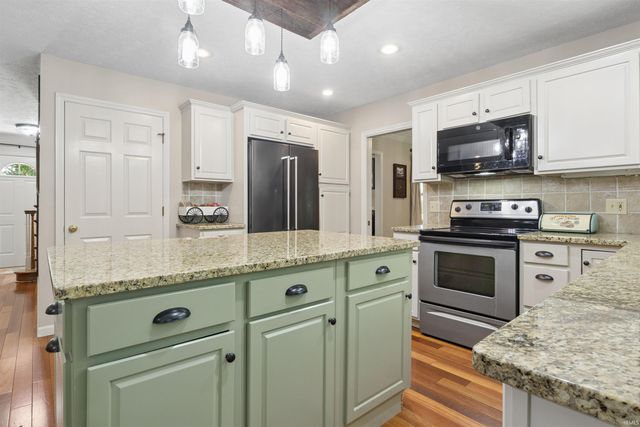 25 Excalibur Court, Lafayette, IN 47905
