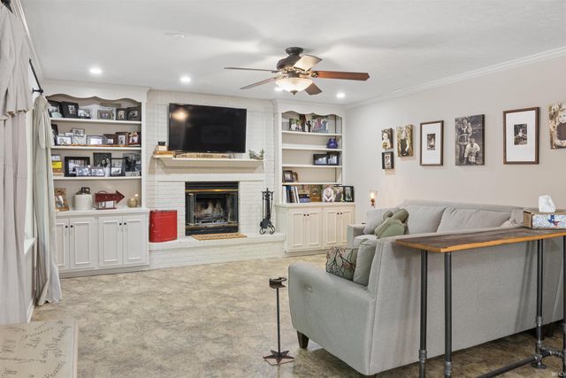 25 Excalibur Court, Lafayette, IN 47905