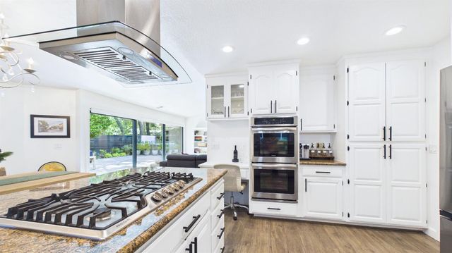 767 Rocky Hill Rd, Murphys, CA 95247
