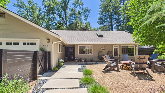 767 Rocky Hill Rd, Murphys, CA 95247