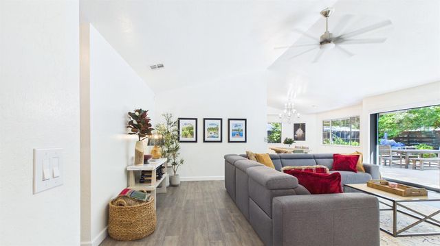 767 Rocky Hill Rd, Murphys, CA 95247