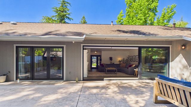 767 Rocky Hill Rd, Murphys, CA 95247