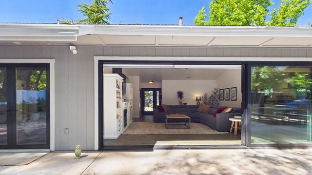 767 Rocky Hill Rd, Murphys, CA 95247