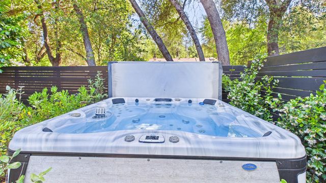 767 Rocky Hill Rd, Murphys, CA 95247