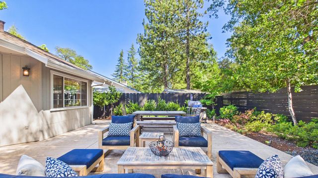 767 Rocky Hill Rd, Murphys, CA 95247